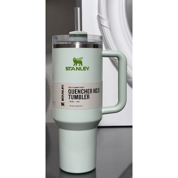 Stanley Quencher H2.0 FlowState 40oz Tumbler, GREEN DIVINE - Picture 1 of 4
